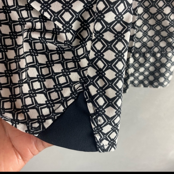 Women’s Joe Fresh pull over long sleeve all over black& white print, large - Picture 3 of 5